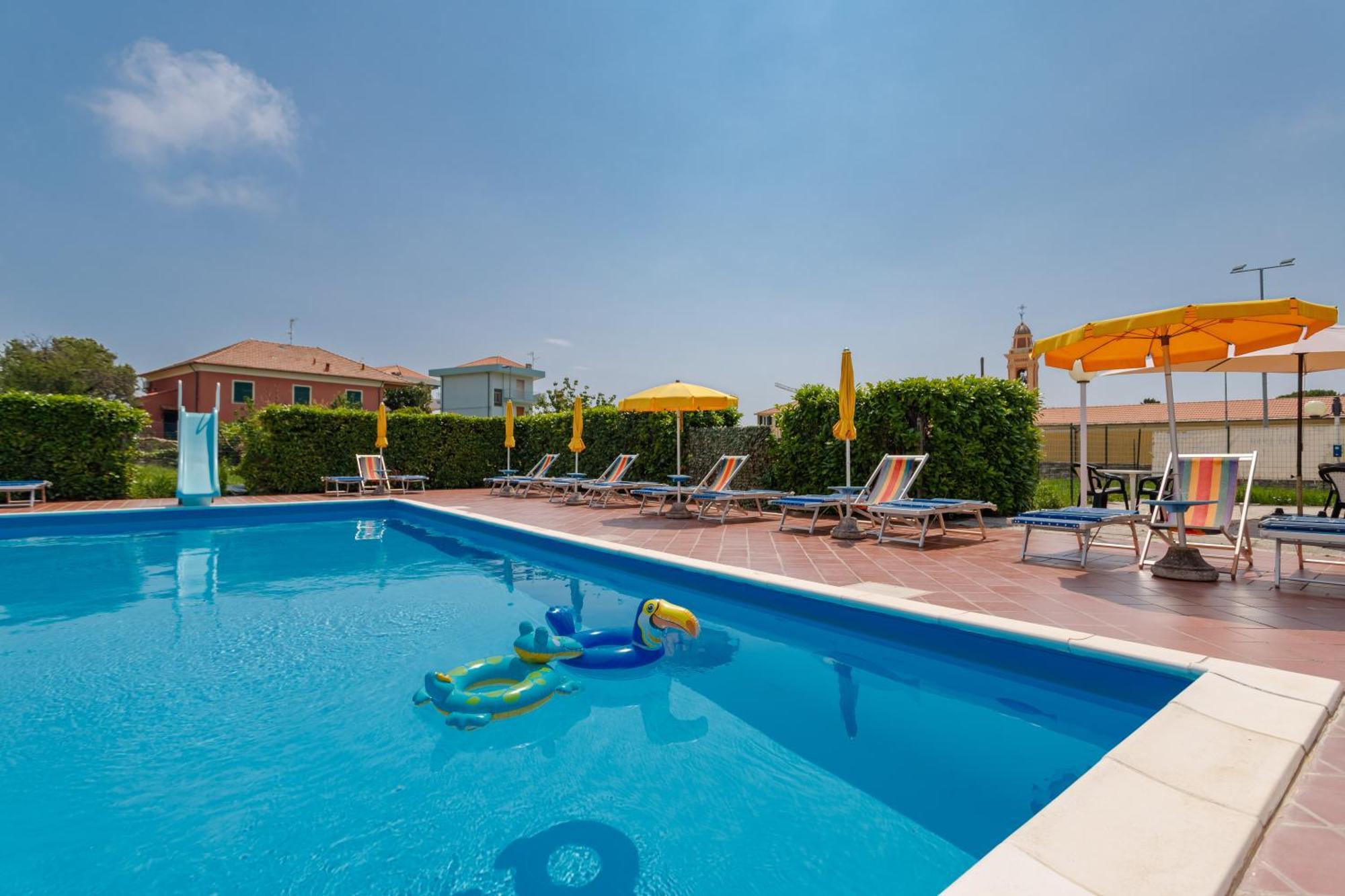 Residence Mizar Pietra Ligure Exterior photo