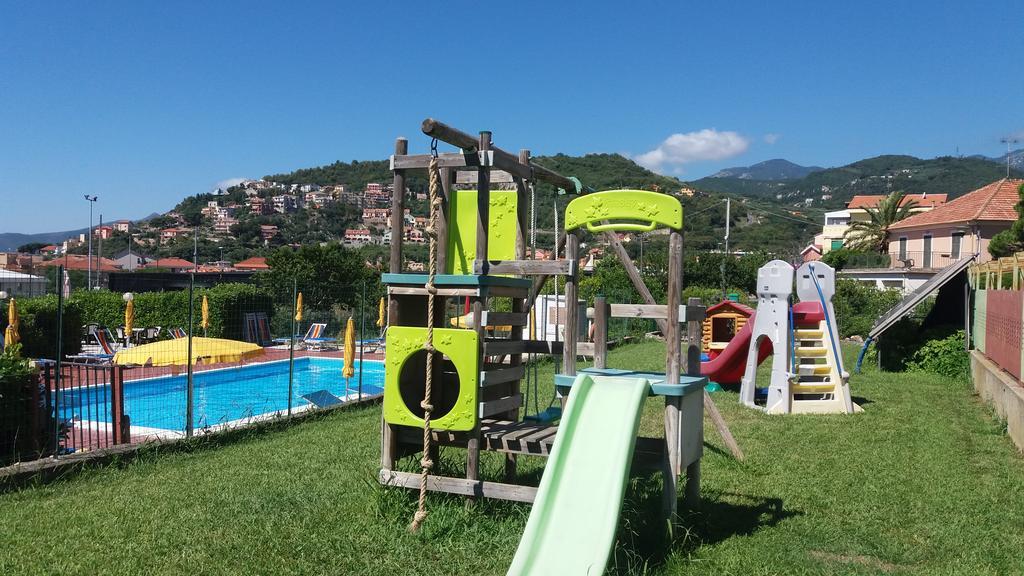 Residence Mizar Pietra Ligure Exterior photo